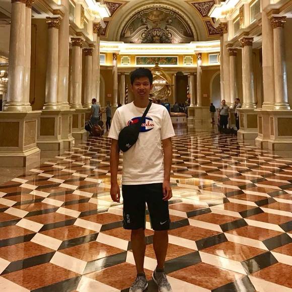 Meet your Posher, Ronel - Picture 1 of 1